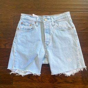Women’s Levi’s 501 premium cutoffs, size 25